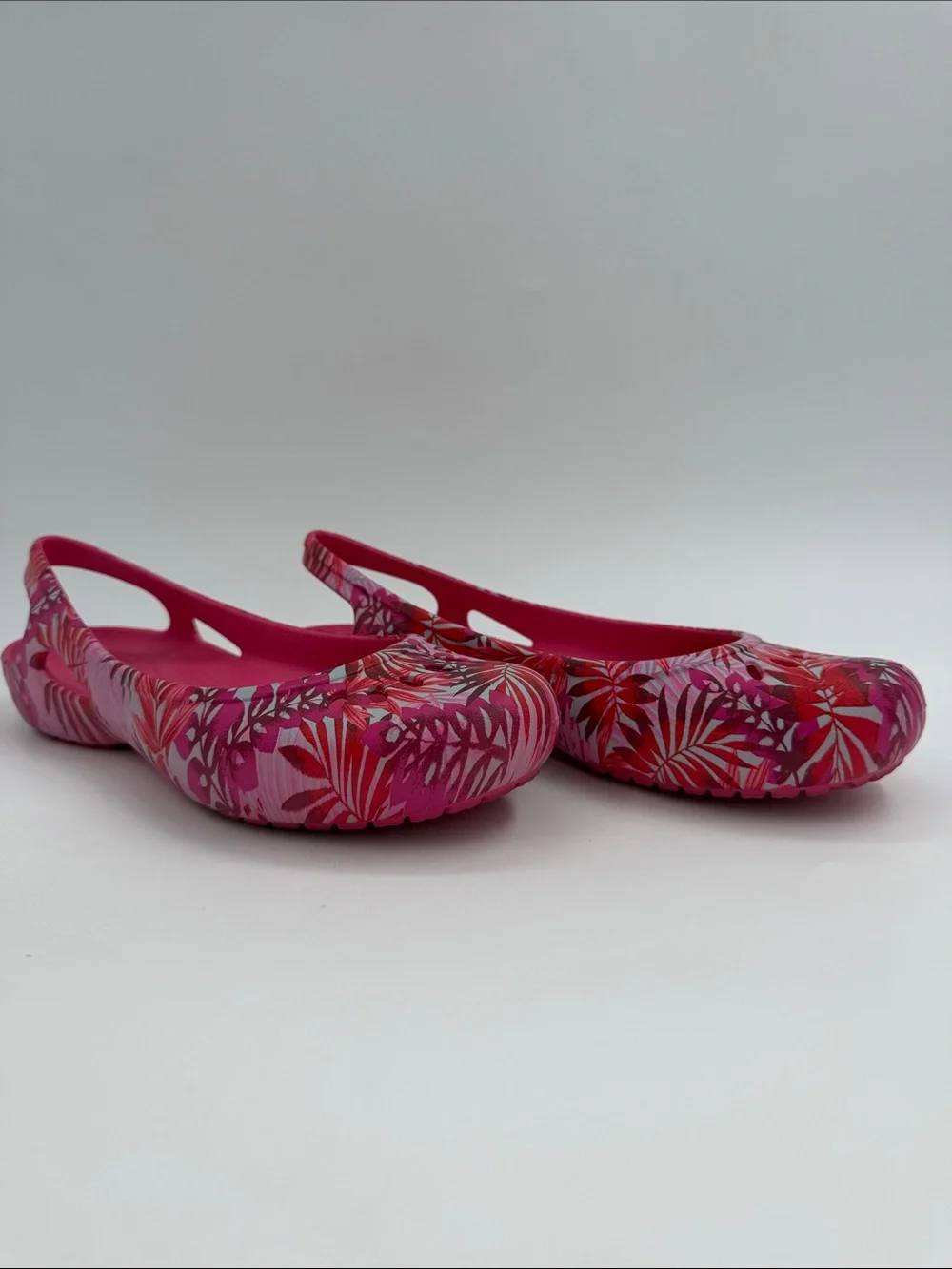 CROCS Kadee Tropical Print Slingback Ballet Flats Women's Size 8.0